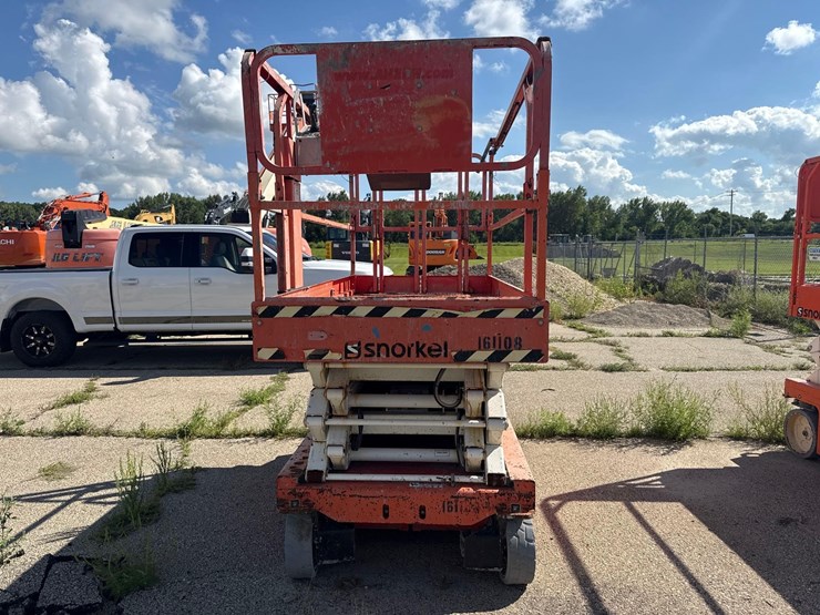 2015-snorkel-s4732e-image-3