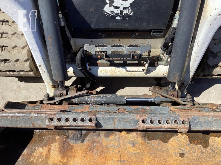 2020-bobcat-t76-image-16