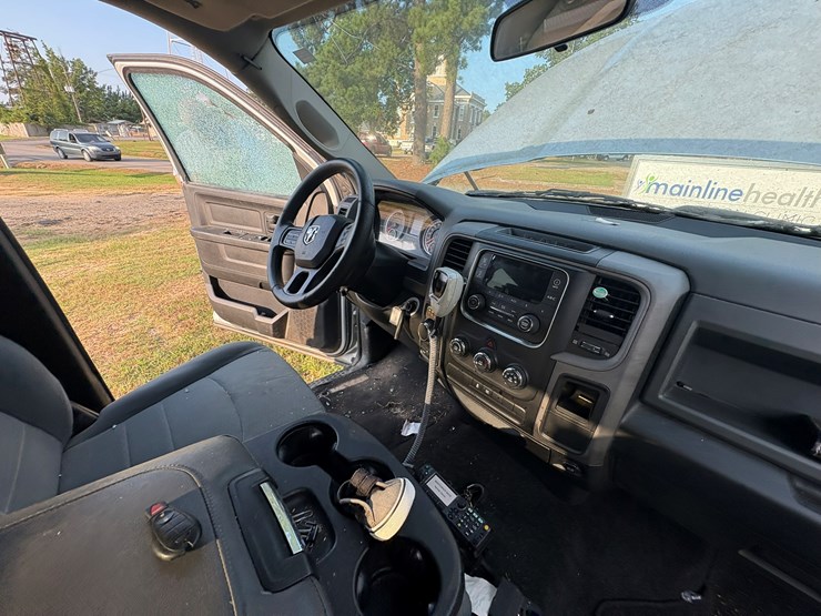 2017-dodge-ram-1500-image-34