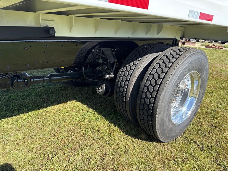 2021-kenworth-t370-image-11