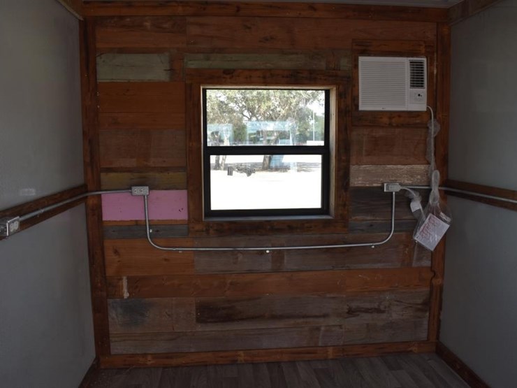 8'-x-19'-6"-cabin-w/-ac-and-electric-(keys-in-the-office)-(k)-image-6