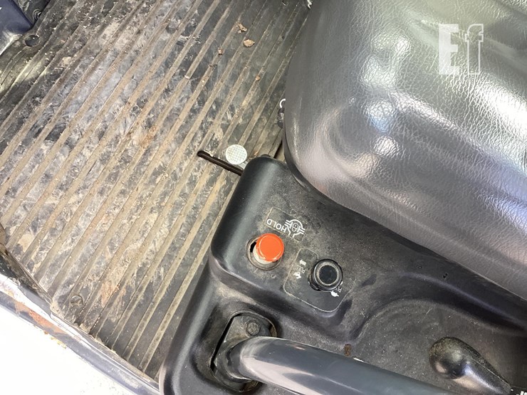 2014-kubota-rtv-x1100c-image-15