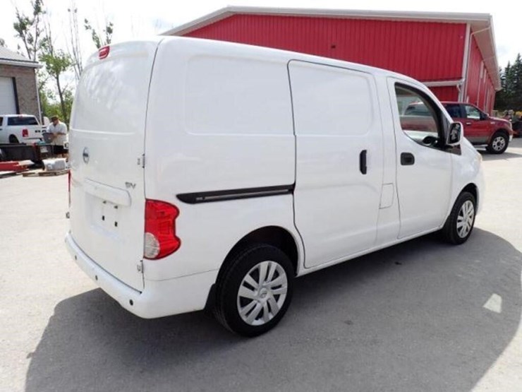 2019-nissan-nv200-image-5
