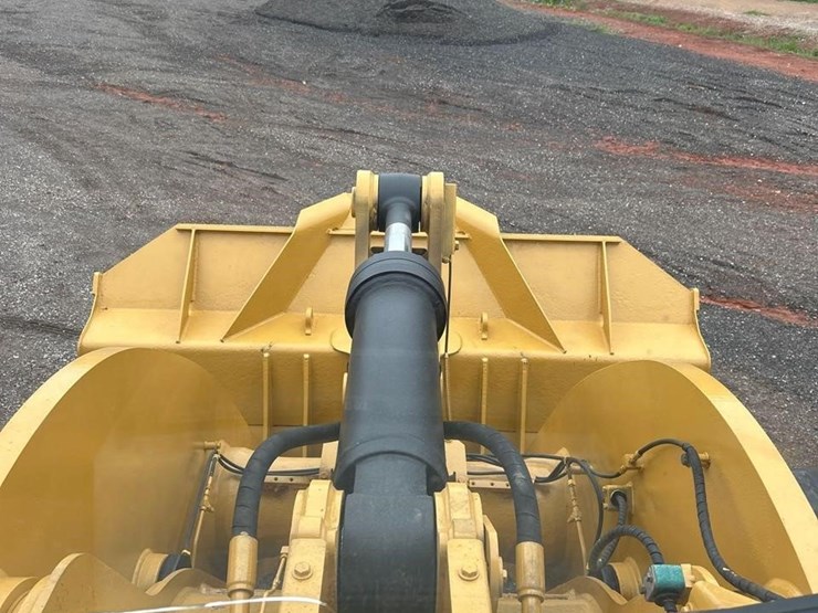 2020-caterpillar-962m-image-46