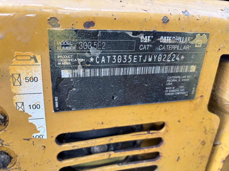 caterpillar-303-image-17