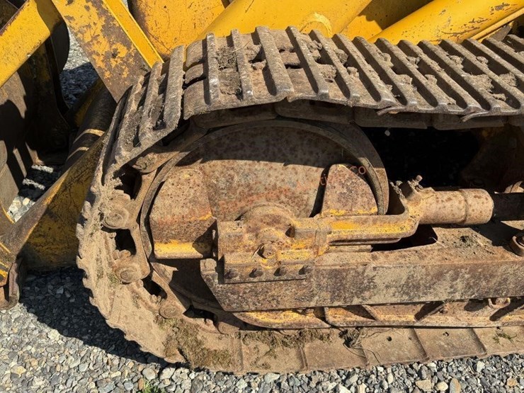 deere-450b-image-23