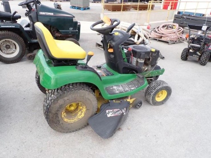 john-deere-lt133-image-4