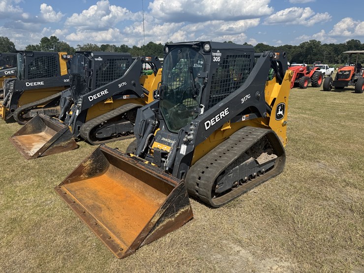 2024-deere-317g-image-1