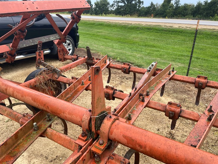 allis-chalmers-1200-image-13