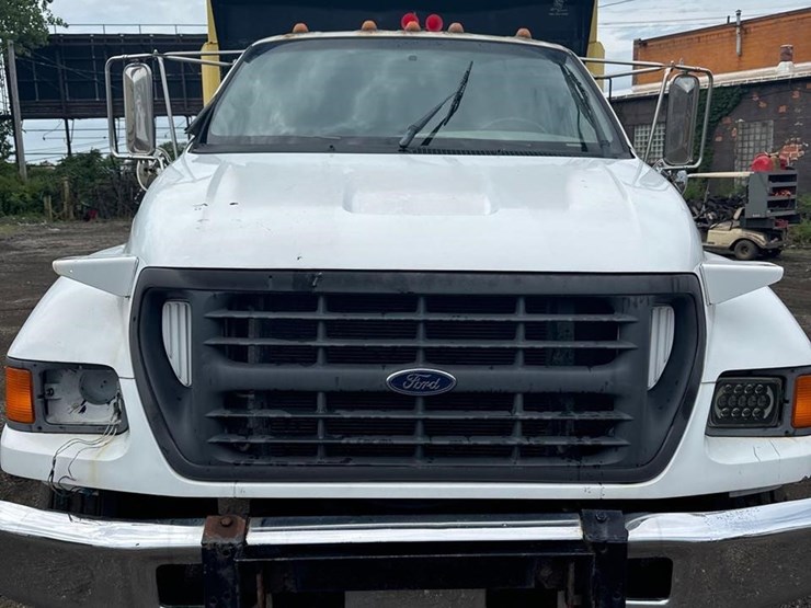 2000-ford-f750-sd-image-2