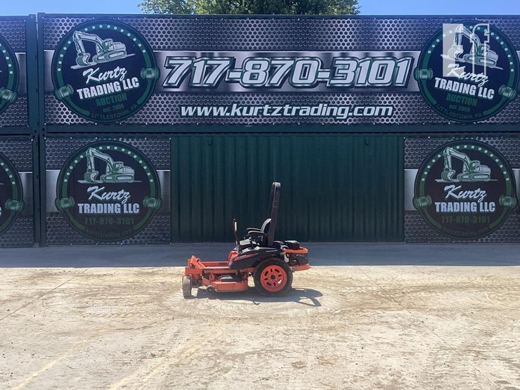 2019-kubota-z121s-image-1