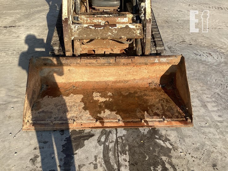 2006-bobcat-t180-image-12
