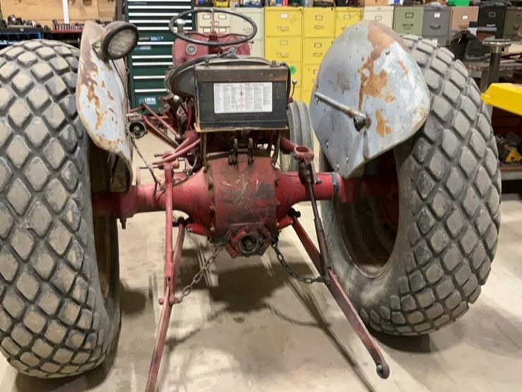 #125-•-ford-9n-tractor-image-5