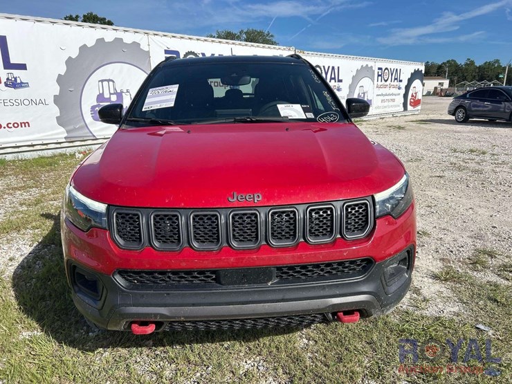 2023-jeep-compass-image-26