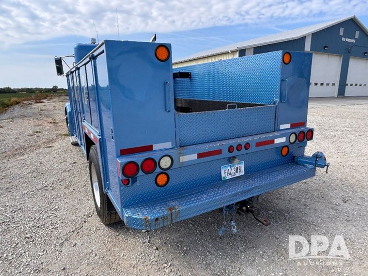 1988-peterbilt-377-image-14