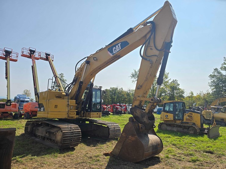 caterpillar-328d-image-4