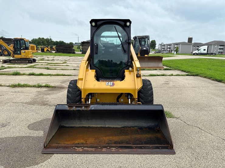 caterpillar-262d3-image-8