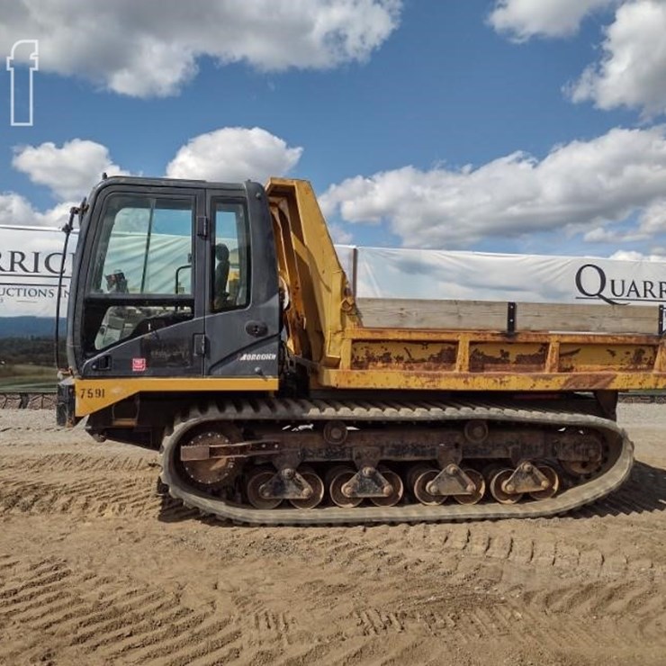 2015 MOROOKA MST2200VD
