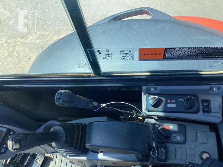 2023-kubota-kx033-4-image-26