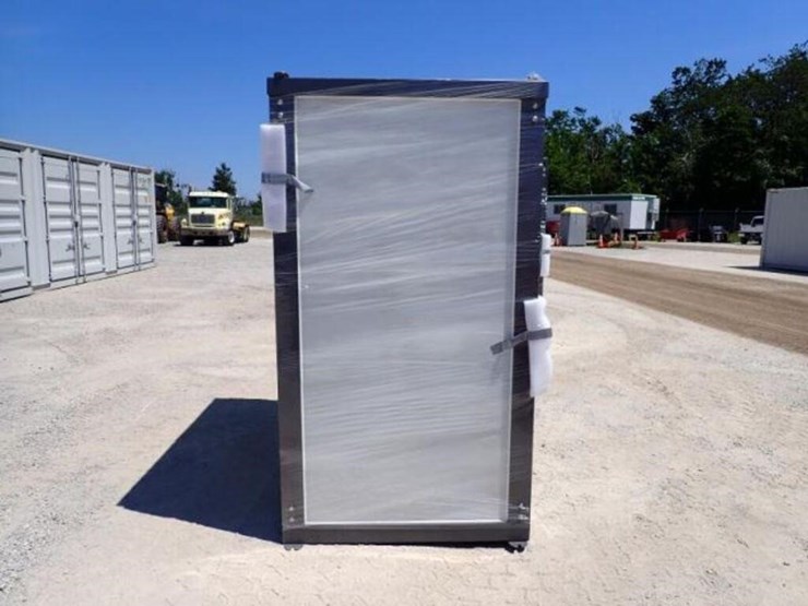 unused-bastone-portable-restroom-image-4