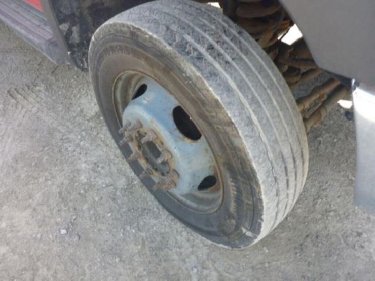 2016-ford-f550-xl-image-43