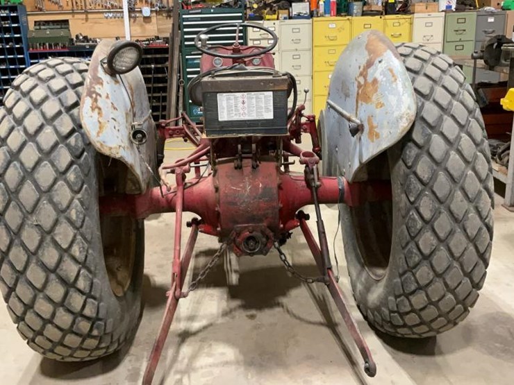 #125-•-ford-9n-tractor-image-4