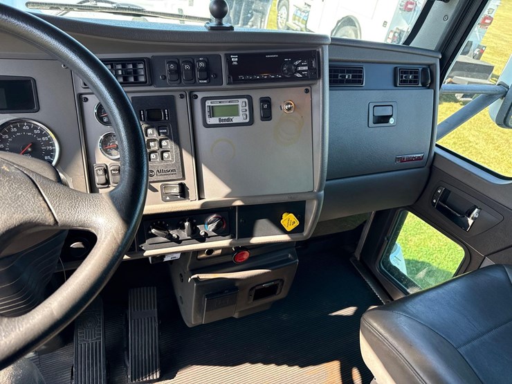 2021-kenworth-t370-image-18