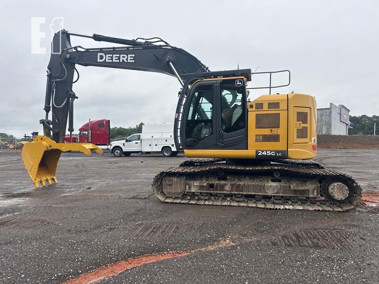 2021-deere-245g-lc-image-6