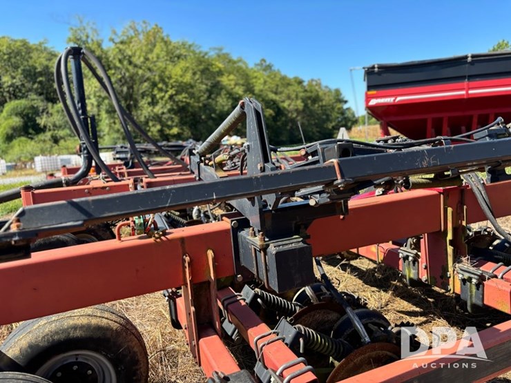 case-ih-2400-image-36