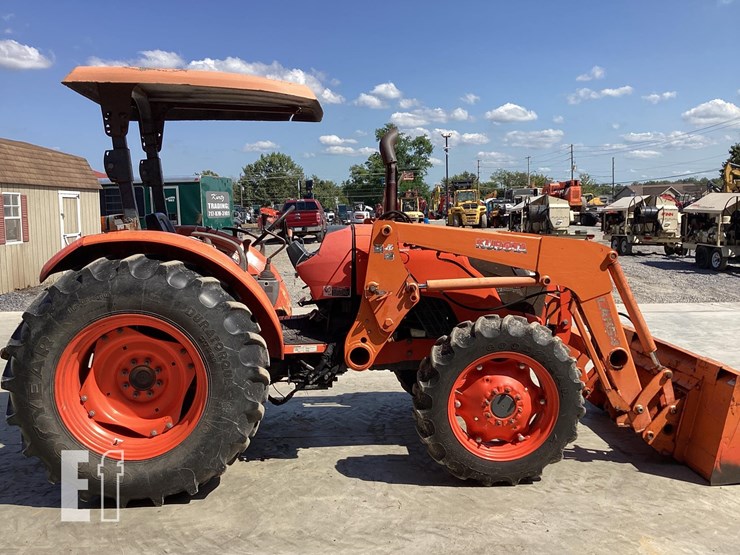 2016-kubota-m7060d-image-10