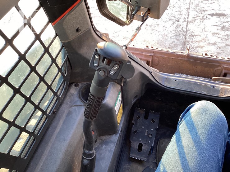 2022-bobcat-t66-image-24