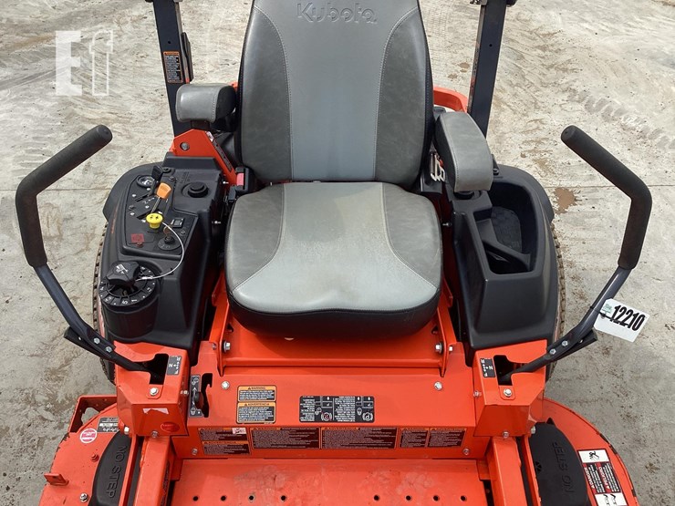 2017-kubota-z724x-image-13