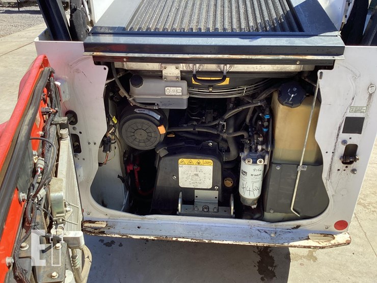 2020-bobcat-t76-image-19