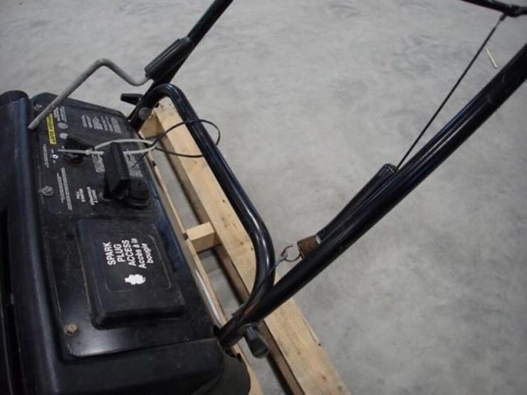 murray-21-in.-gas-snow-thrower-image-19