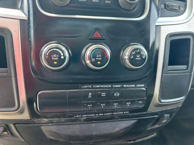 2015-dodge-ram-5500hd-image-79