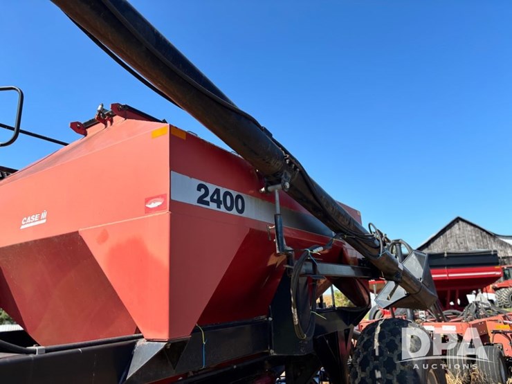 case-ih-2400-image-18