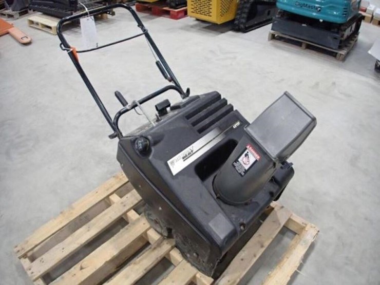murray-21-in.-gas-snow-thrower-image-1