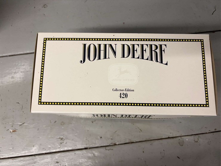 john-deere-420-image-4