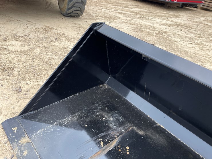 #2383-•-72"-swict-skid-steer-bucket-image-11