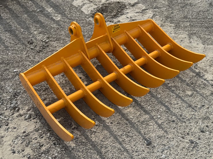 #2000-•-#26388-•-unused-giyi-cat-305-44"-excavator-rake-w/teeth-d105803-image-2