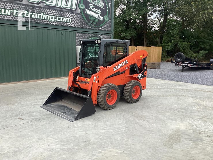 2018-kubota-ssv65-image-12