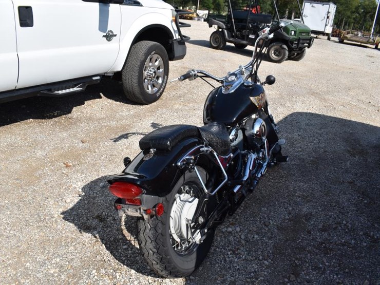 2011-yamaha-650-motor-bike-(vin-#-jyavm01e9ba137774)-(showing-appx-6,149-mi-image-4