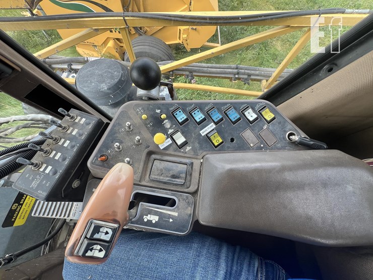 rogator-sprayer-image-18