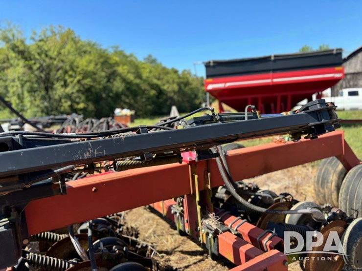 case-ih-2400-image-38