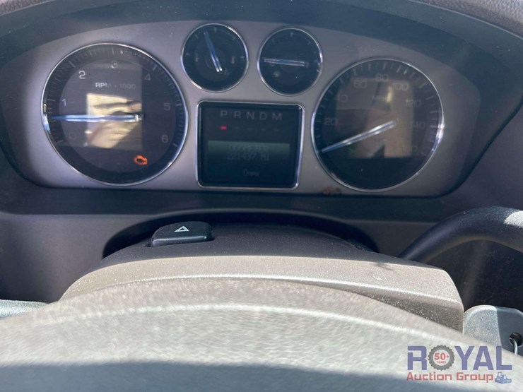 2008-cadillac-escalade-esv-image-12