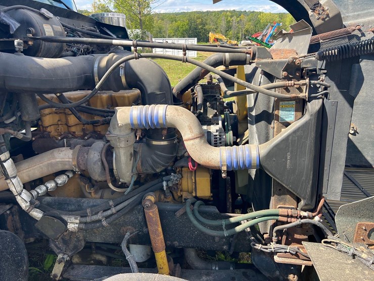 2016-western-star-4900sf-image-19