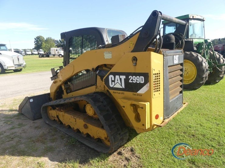 2012-caterpillar-299d-image-3