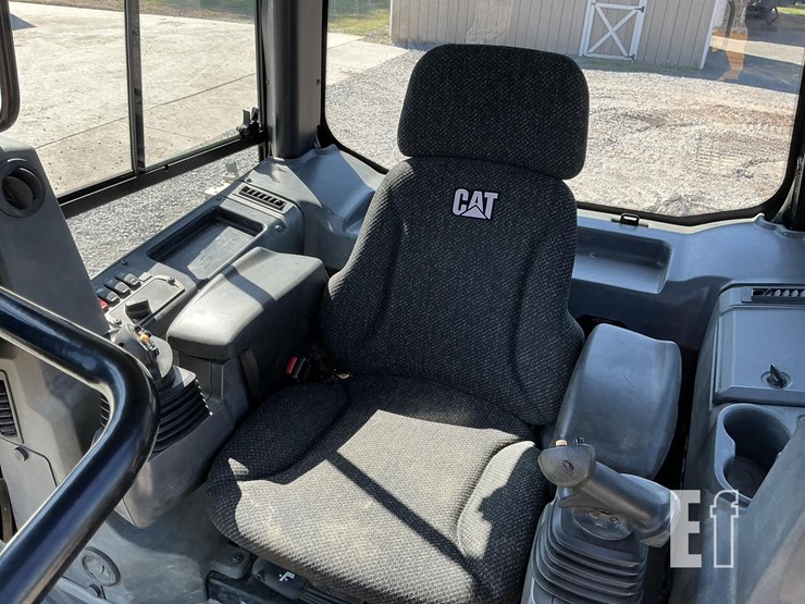 2019-caterpillar-d3k2-xl-image-14