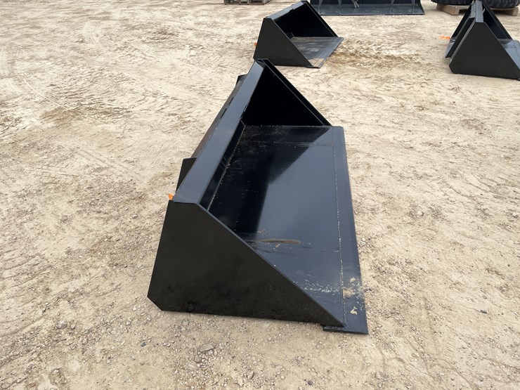 #2383-•-72"-swict-skid-steer-bucket-image-4