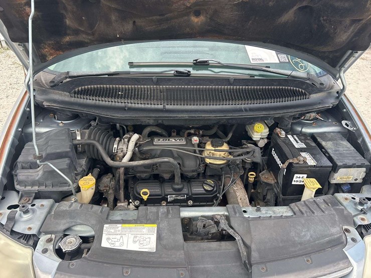 2006-chrysler-town-&-country-image-9